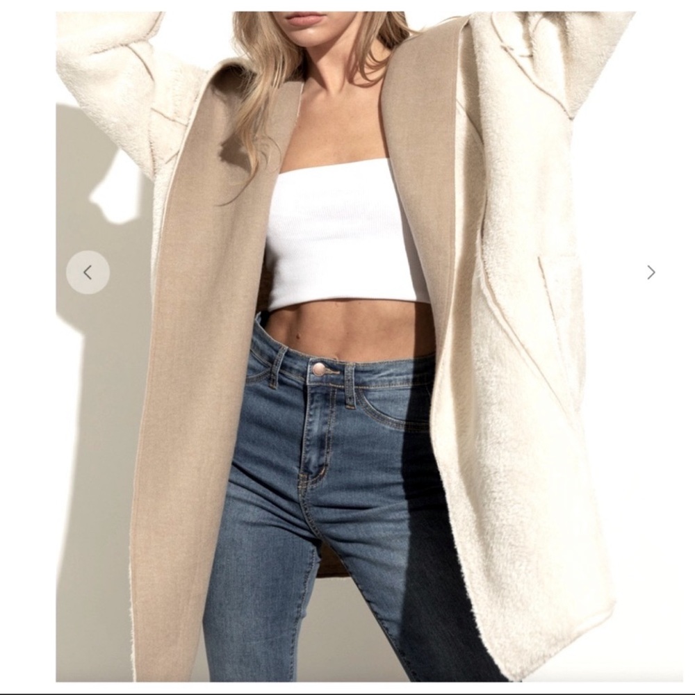 #25 Reversible Long Sleeve Sherpa Fur Jacket - Picture 5 of 10